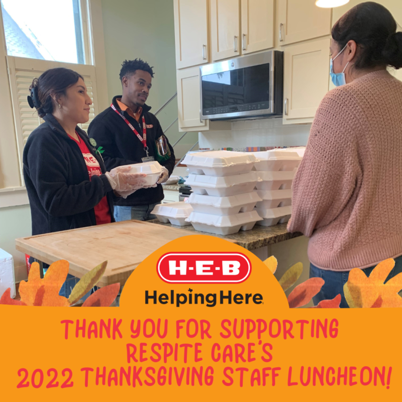 H-E-B volunteeers pass out Thanksgiving meals